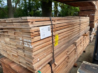 Ca. 109x Angelim Pedra Beschoeiingsplanken, 20x150mm, lengte 4/300cm,